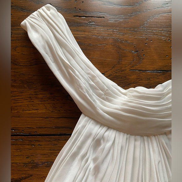 Mac Duggar Chiffon Halter Gown White - Picture 10 of 13